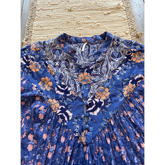 Free People Wildflower Fields Blue Orange Floral Tunic Top Sz S Bell Sleeve - Picture 3 of 12